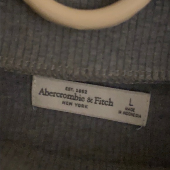 Grey mock neck basic long sleeve - Picture 3 of 3